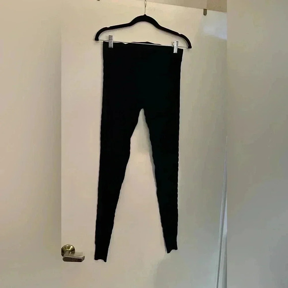 NWOT Torrid Sweater Leggings in Black - Picture 1 of 4